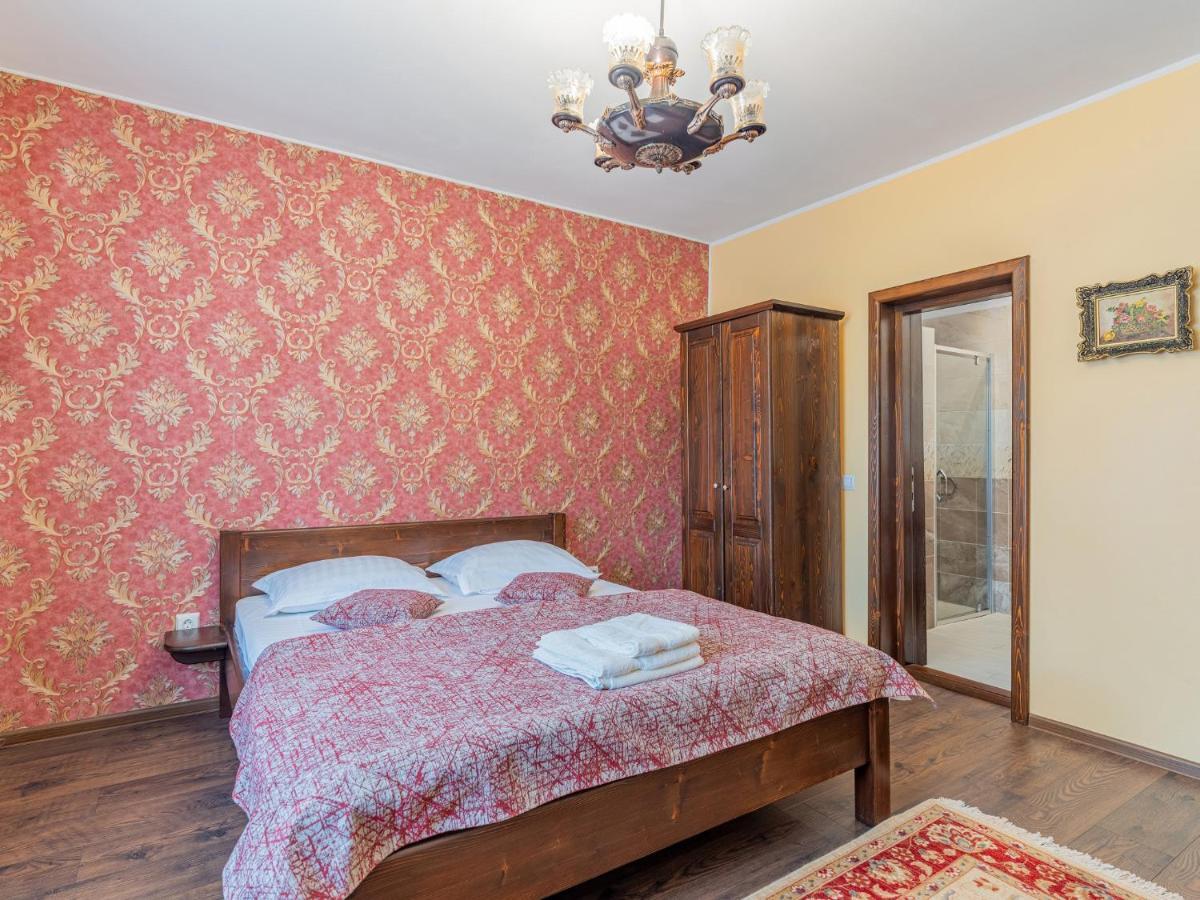 Casa Saraste Ξενοδοχείο Rîşnov Εξωτερικό φωτογραφία