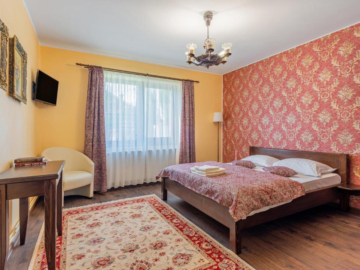 Casa Saraste Ξενοδοχείο Rîşnov Εξωτερικό φωτογραφία