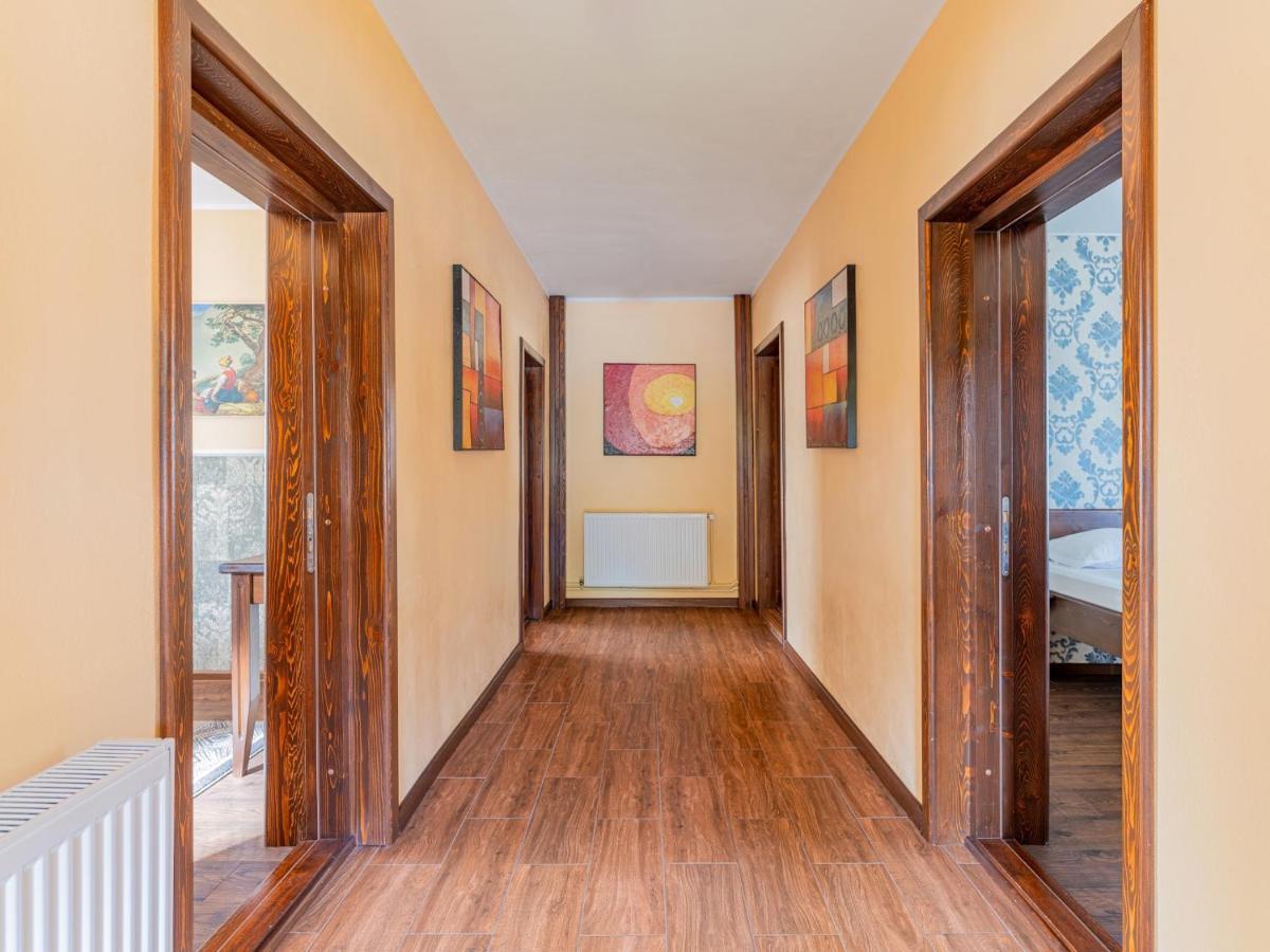 Casa Saraste Ξενοδοχείο Rîşnov Εξωτερικό φωτογραφία