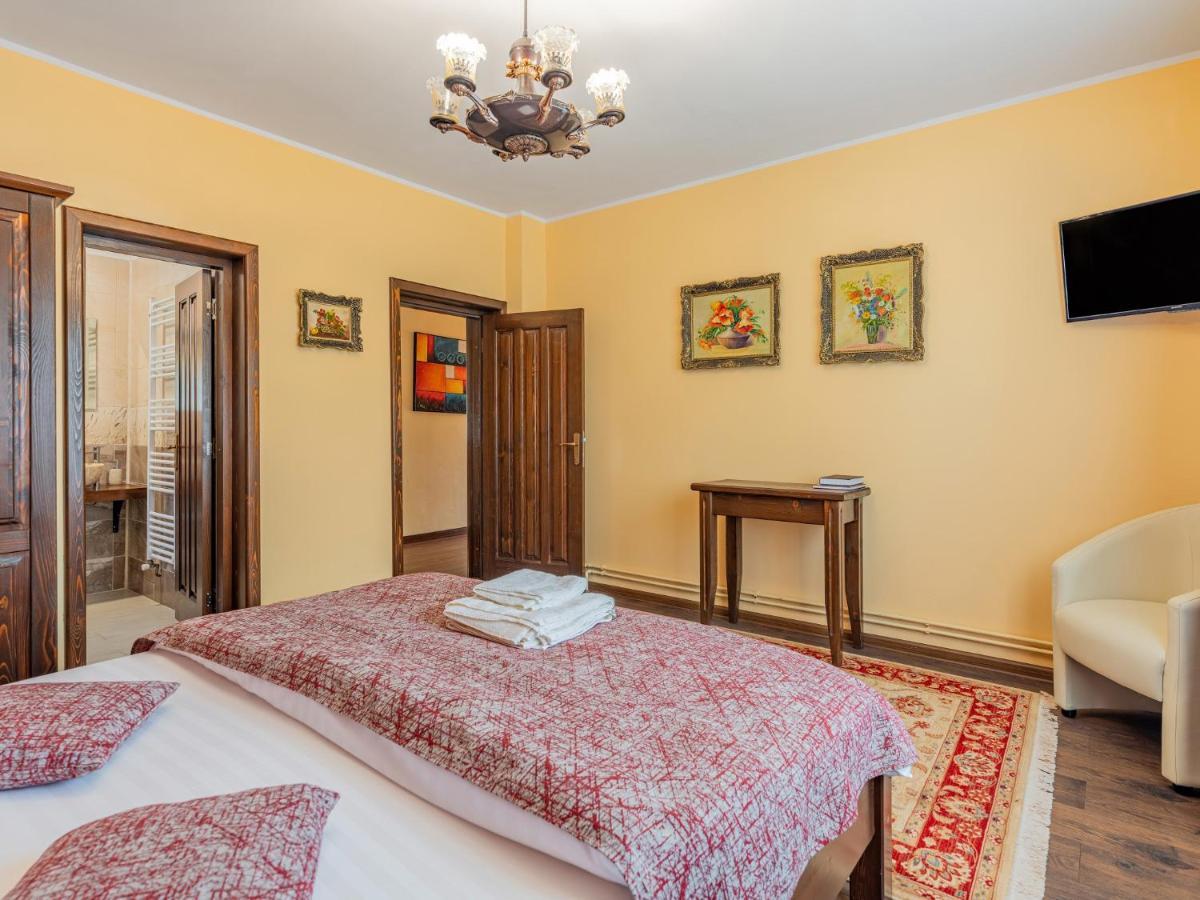Casa Saraste Ξενοδοχείο Rîşnov Εξωτερικό φωτογραφία