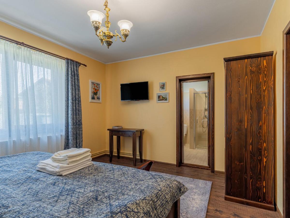 Casa Saraste Ξενοδοχείο Rîşnov Εξωτερικό φωτογραφία