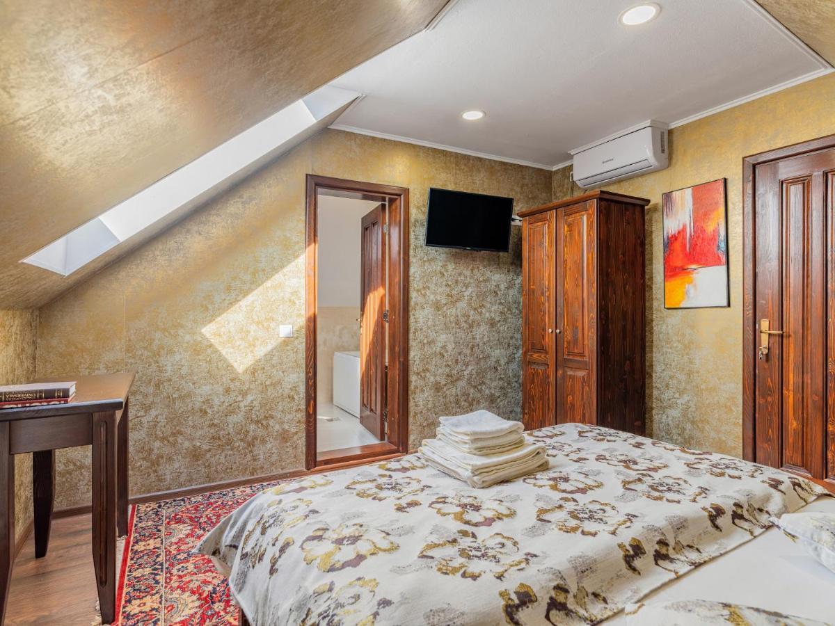 Casa Saraste Ξενοδοχείο Rîşnov Εξωτερικό φωτογραφία